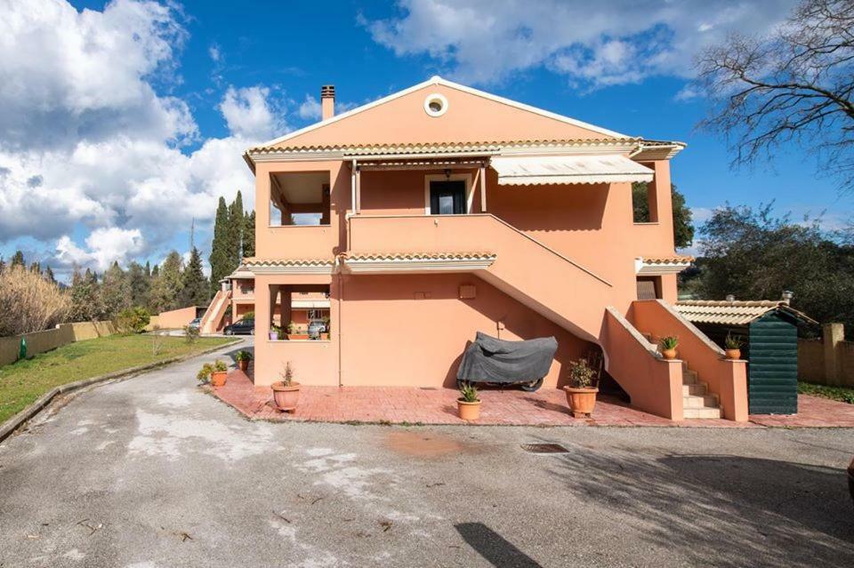 D&C Apartment Kontokali Exterior photo